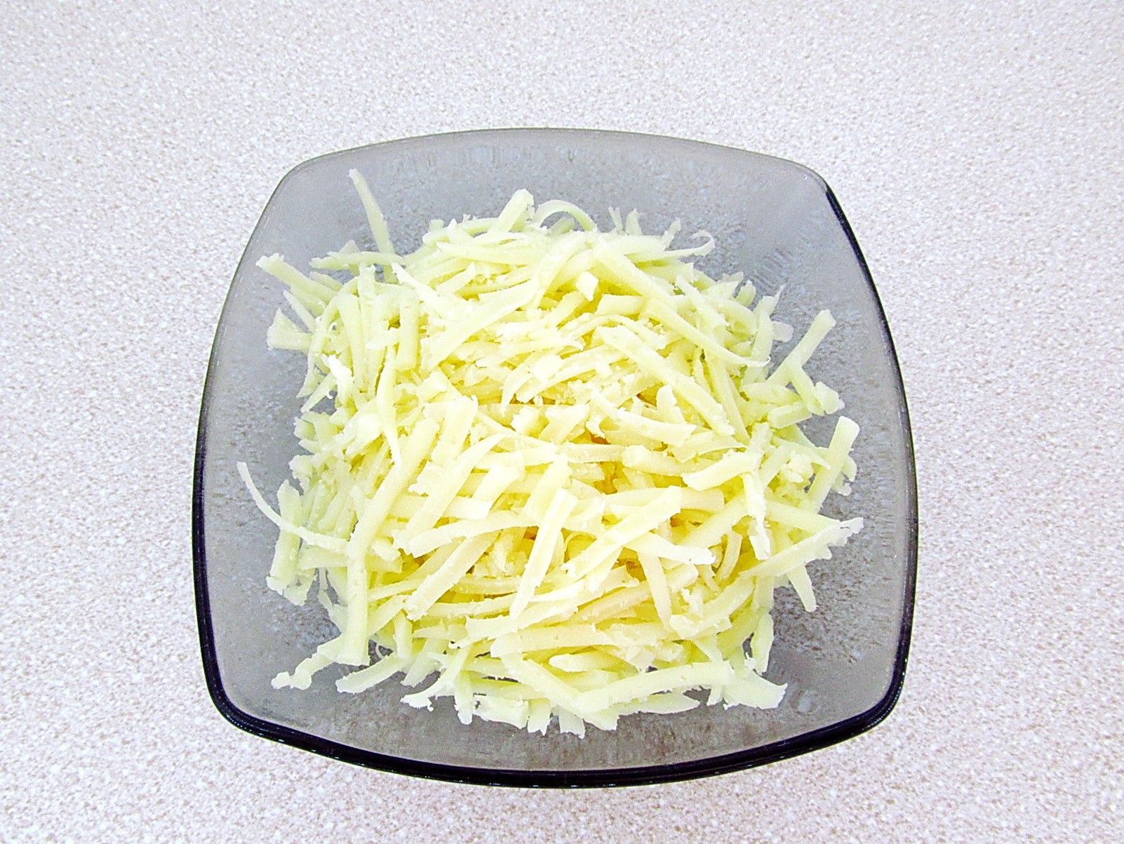 Шаг 3 приготовления Кабачки в микроволновке с сыром