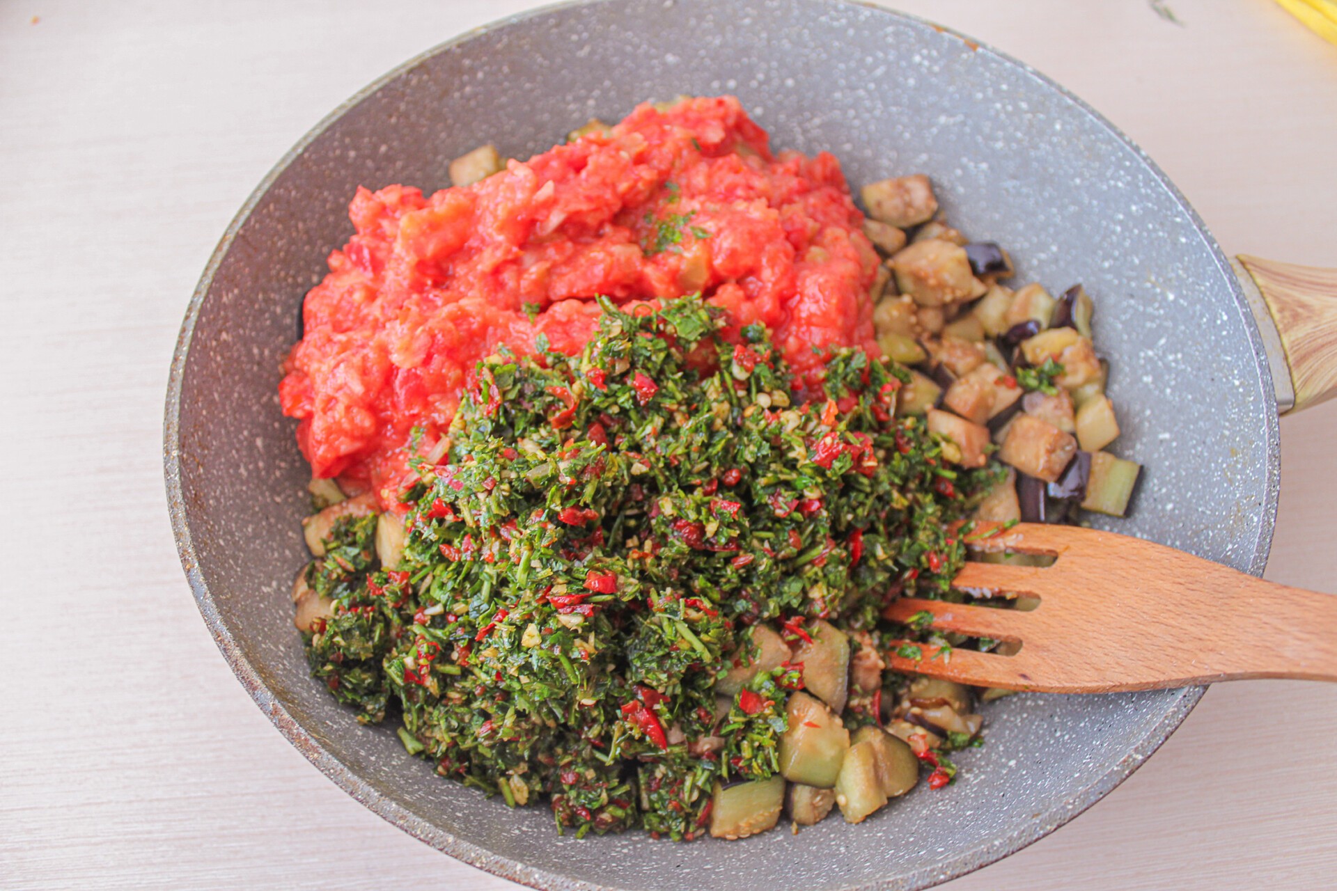 Шаг 9 приготовления Гречка с баклажанами и овощами
