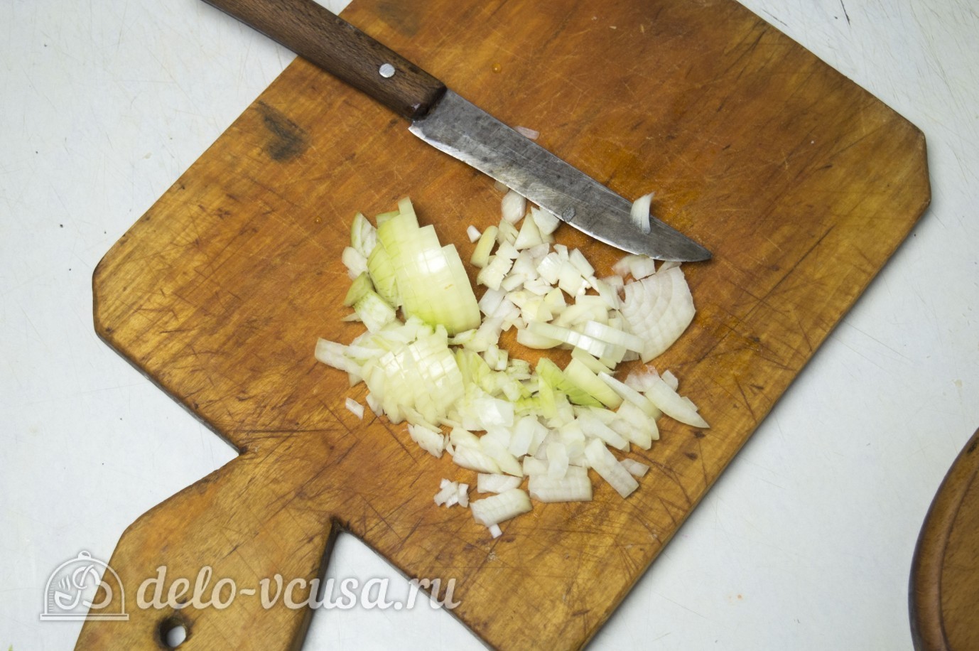 Шаг 1 приготовления Салат с печенью трески и кукурузой