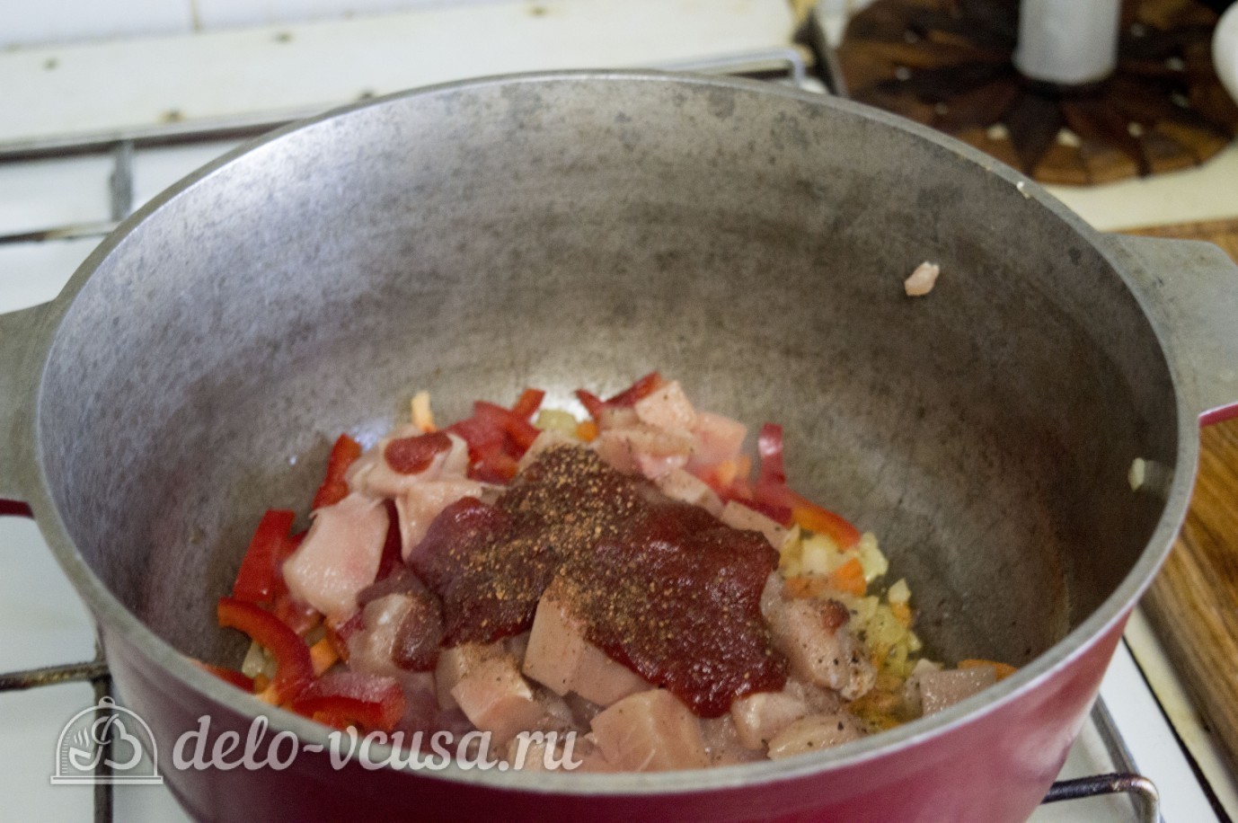 Шаг 5 приготовления Нудли с картошкой и мясом