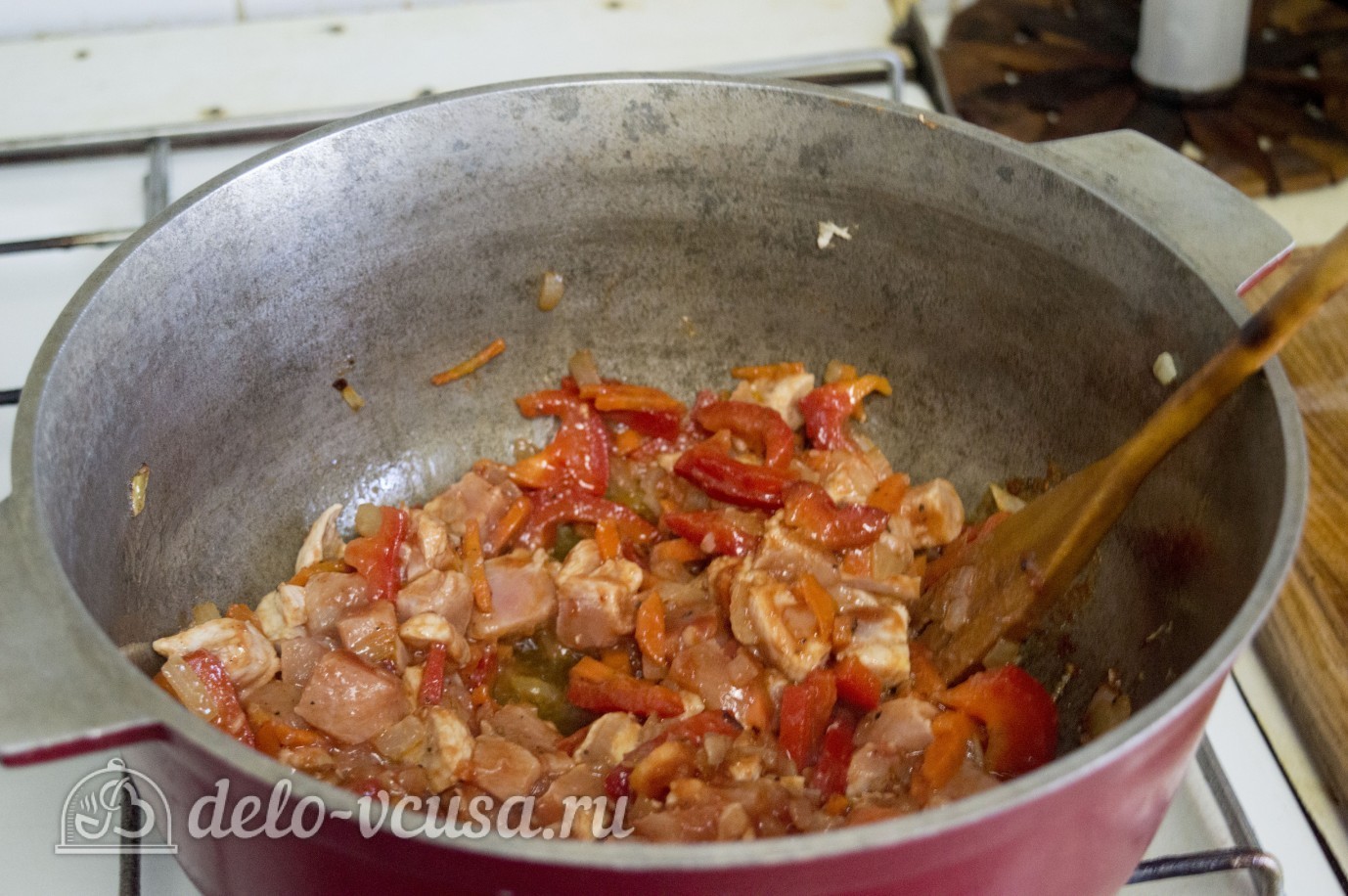 Шаг 6 приготовления Нудли с картошкой и мясом