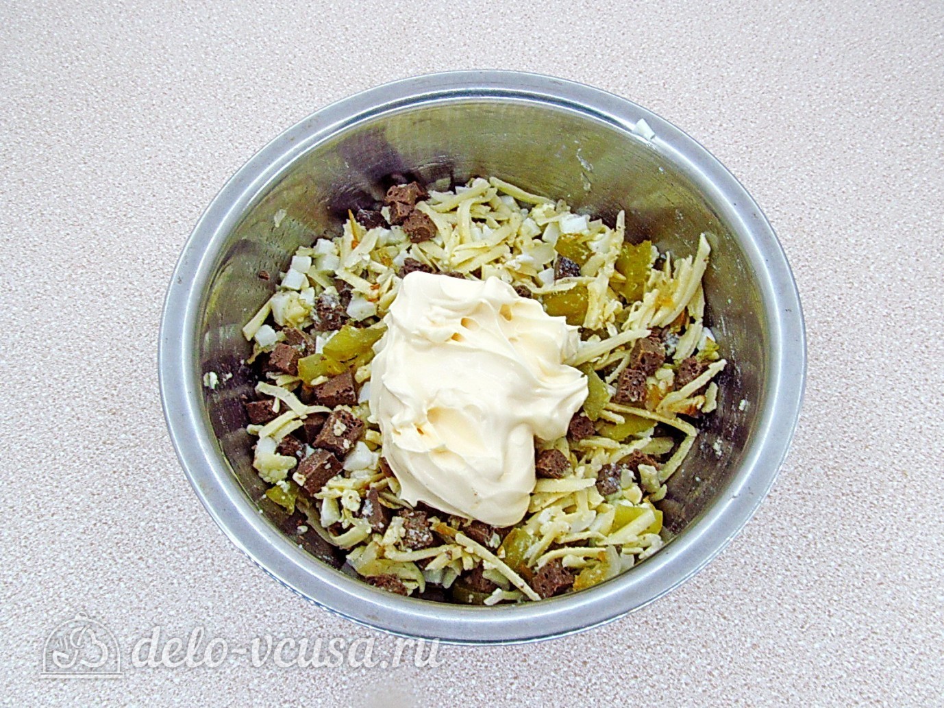 Шаг 7 приготовления Салат с говяжьей печенью и огурцами