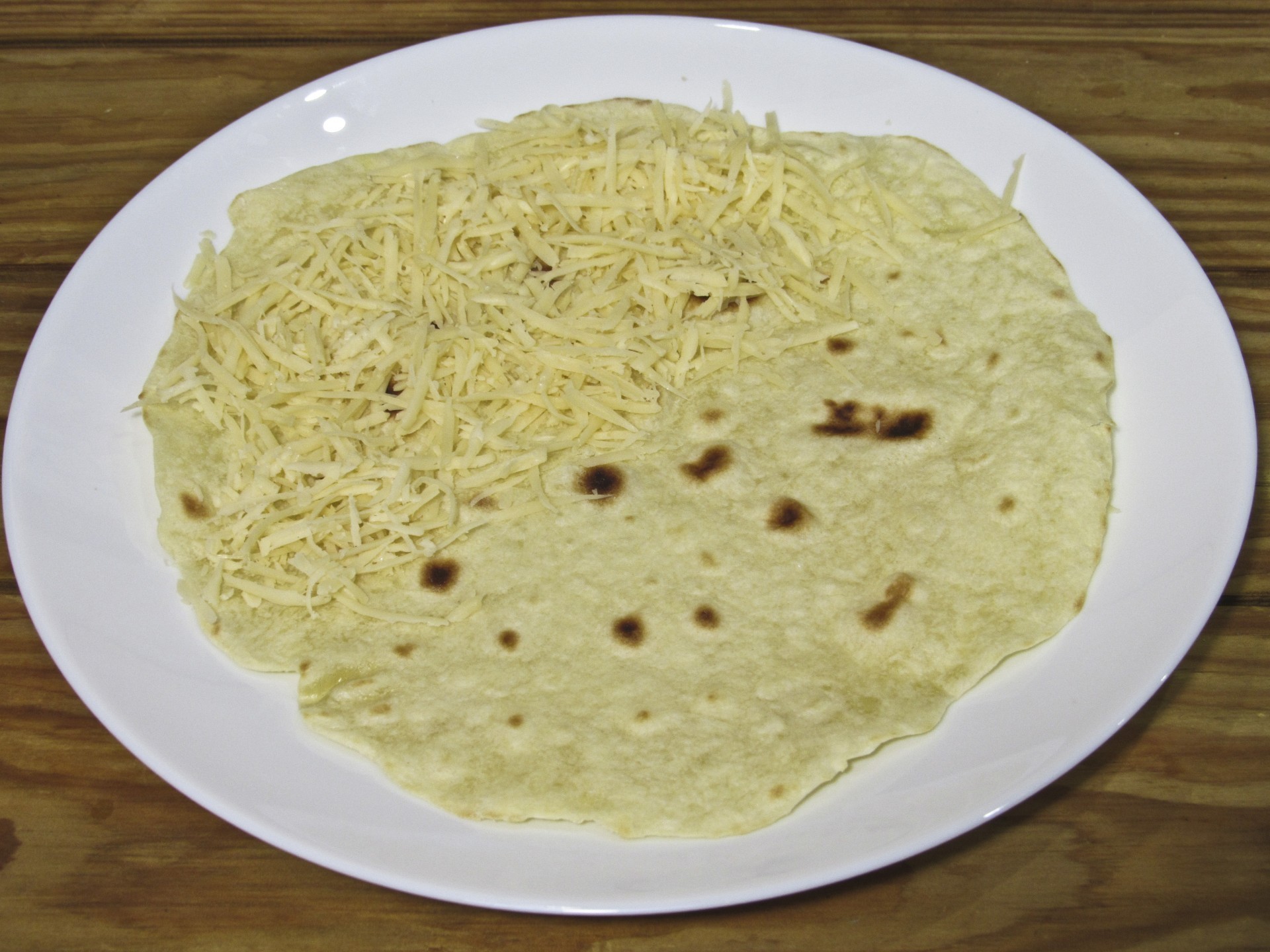 Шаг 12 приготовления Кесадилья с курицей и сыром