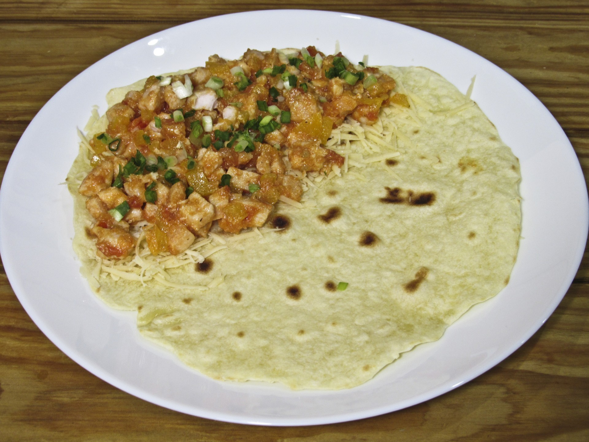 Шаг 14 приготовления Кесадилья с курицей и сыром