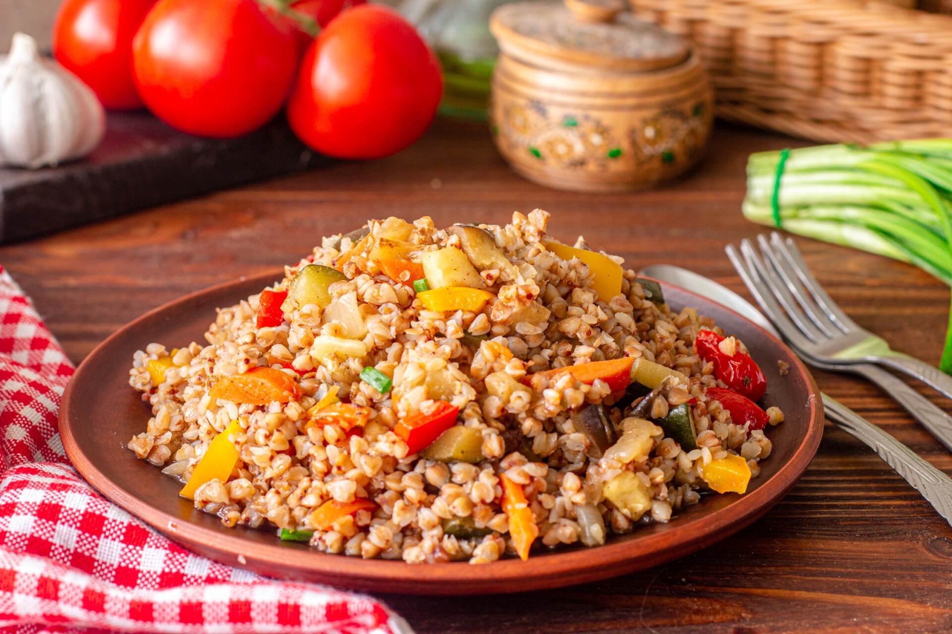 Шаг 12 приготовления Рассыпчатая гречка с овощами в духовке