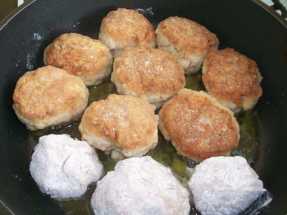 Шаг 9 приготовления Котлеты из мясного фарша рецепт