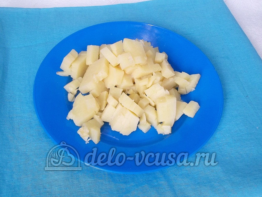 Шаг 1 приготовления Окрошка без мяса с красной икрой