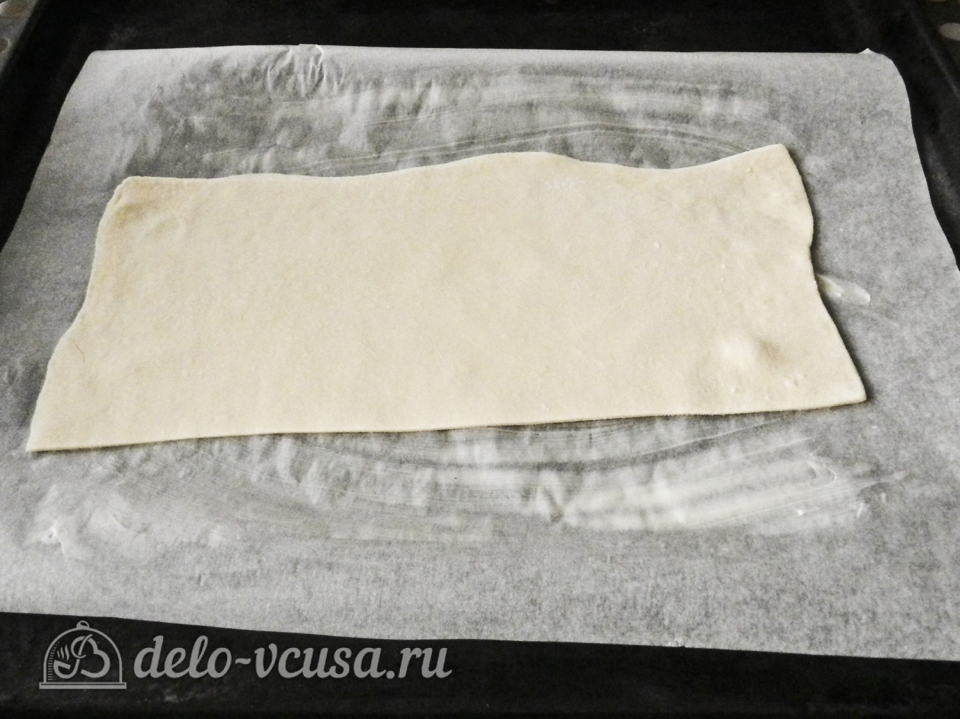 Шаг 8 приготовления Пирог из слоеного теста с персиками