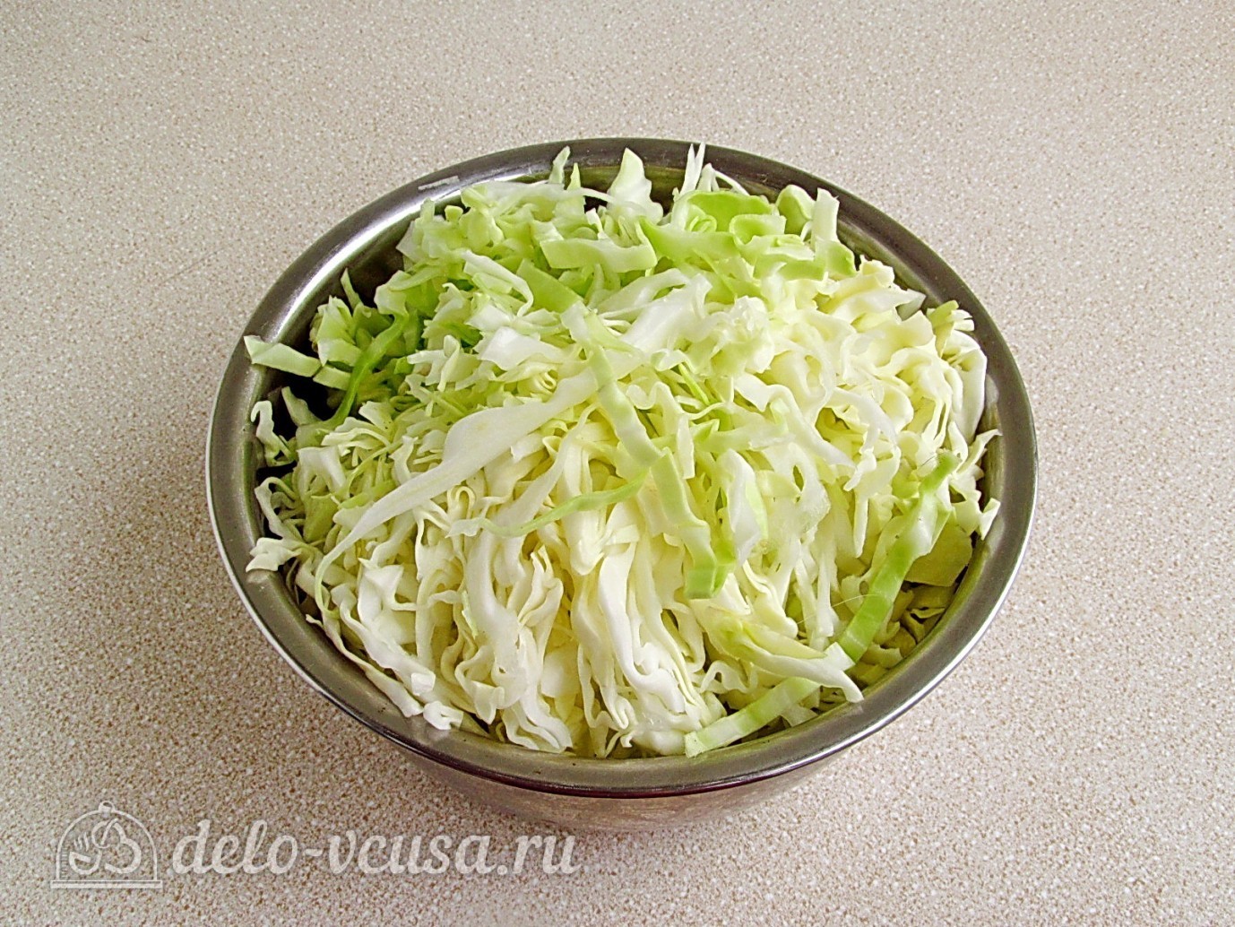 Шаг 9 приготовления Тушеная капуста с овощами и мясом