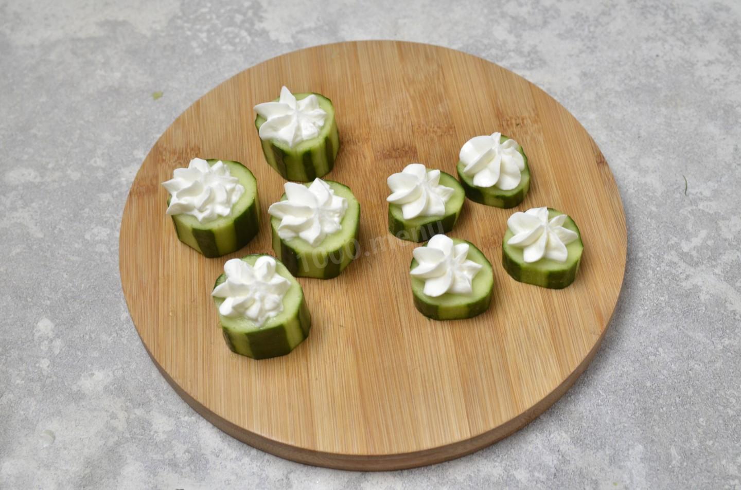 Шаг 9 приготовления Закуска из огурцов