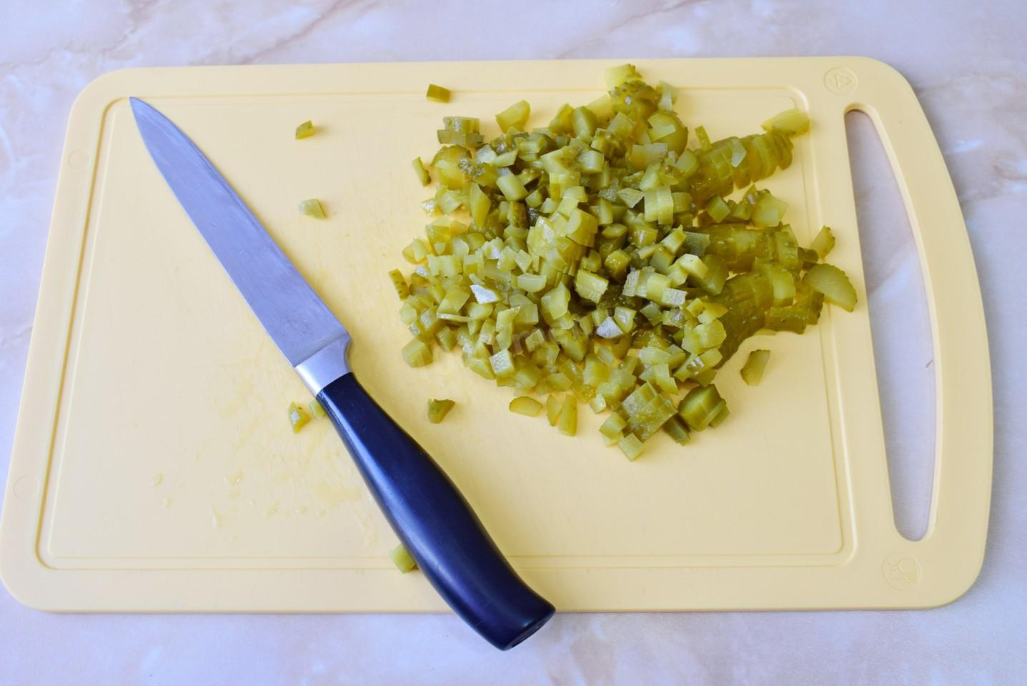 Шаг 7 приготовления Салат с шампиньонами и сыром