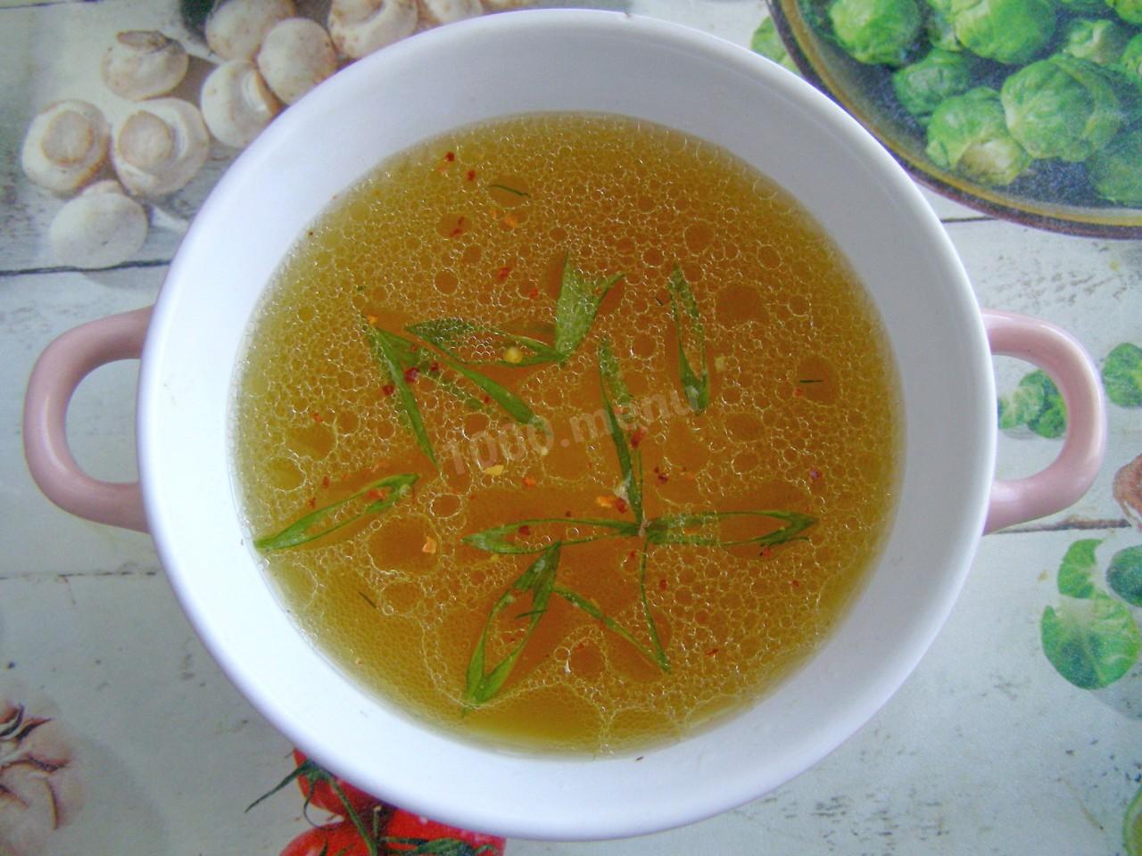 Шаг 8 приготовления Куриный бульон в мультиварке