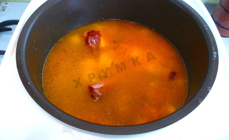 Шаг 7 приготовления Фасолевый суп в мультиварке на мясном бульоне