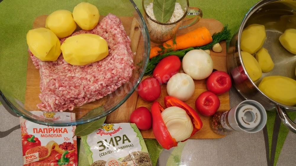 Шаг 1 приготовления Быстрый суп с мясными тефтелями и картофеле и сладким перцем