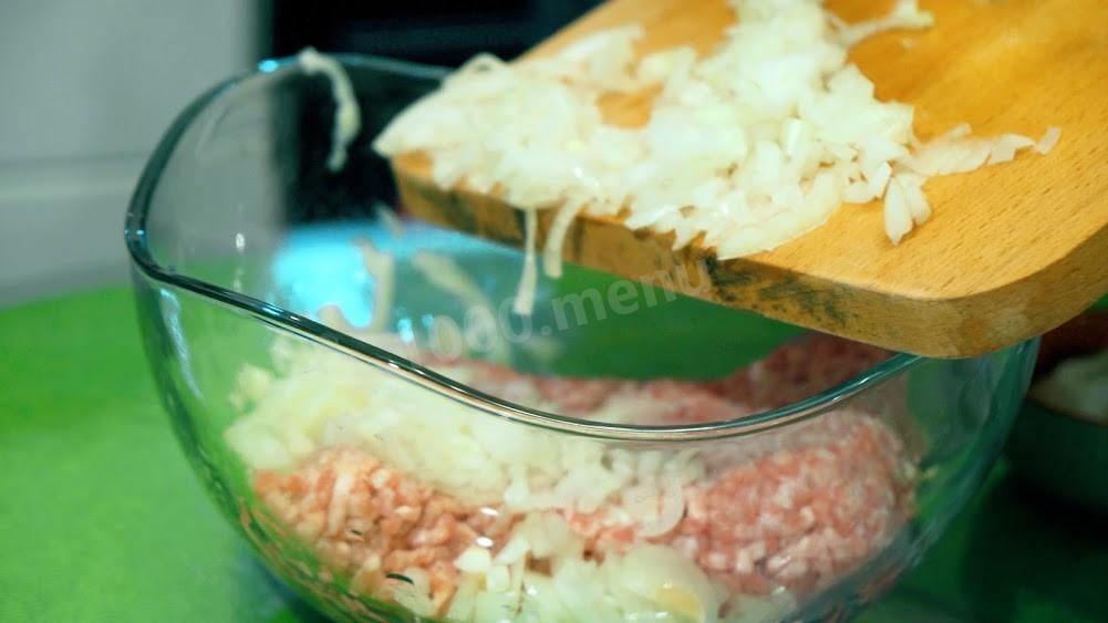 Шаг 3 приготовления Быстрый суп с мясными тефтелями и картофеле и сладким перцем