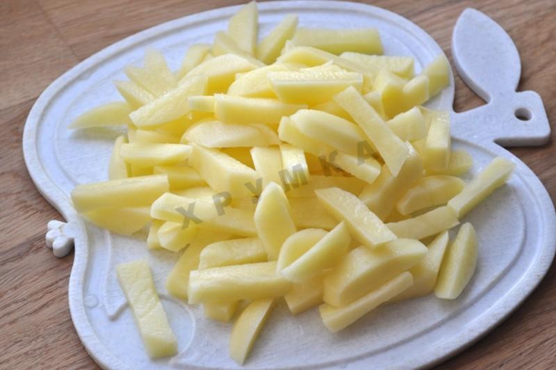 Шаг 6 приготовления Суп чечевичный куриный с картошкой и зеленью
