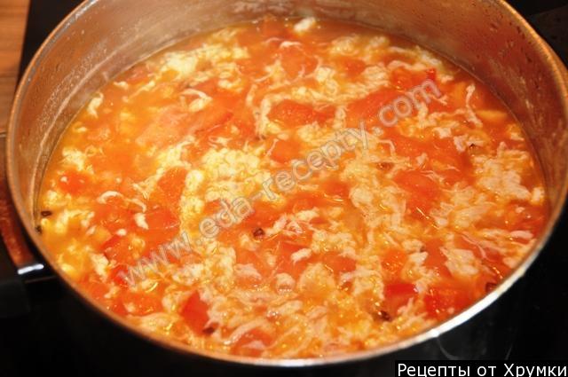 Шаг 7 приготовления Сырный суп с сухариками и плавленым сыром