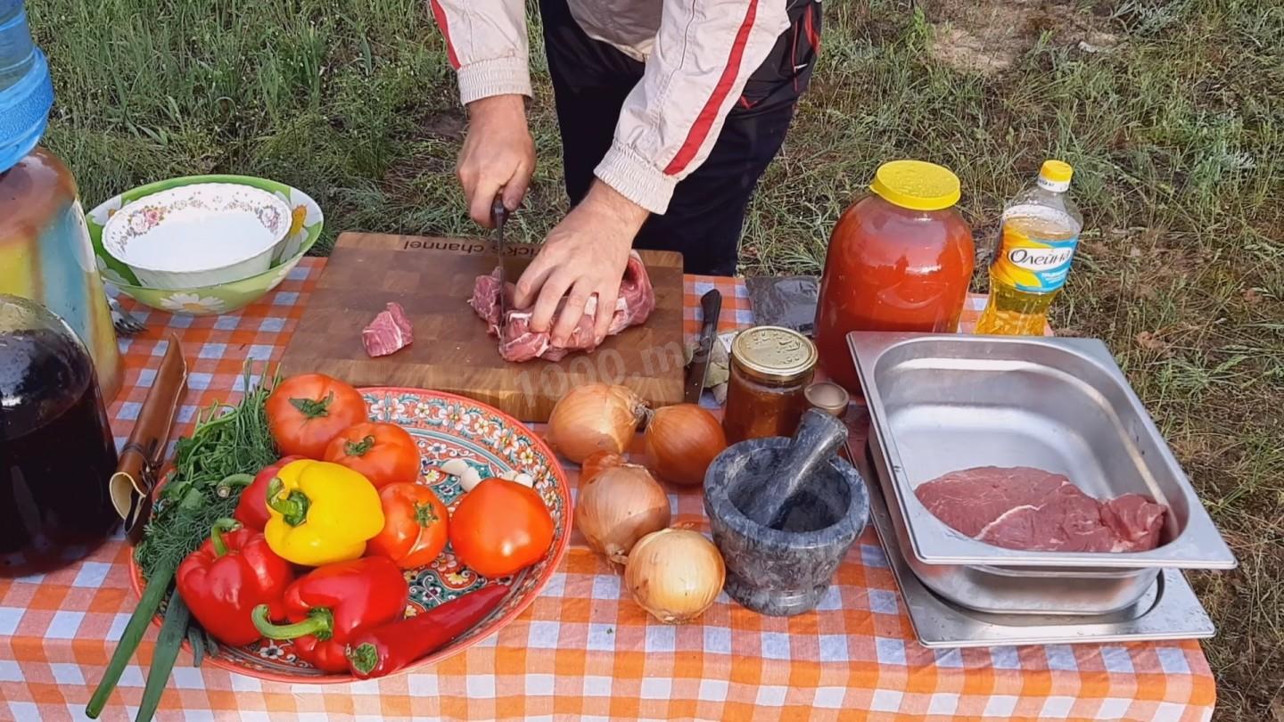 Шаг 1 приготовления Грузинские чашушули в казане