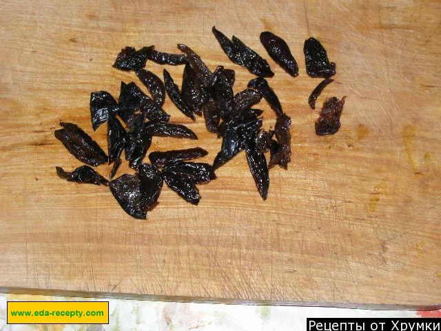 Шаг 3 приготовления Целая курица с яблочками в духовке