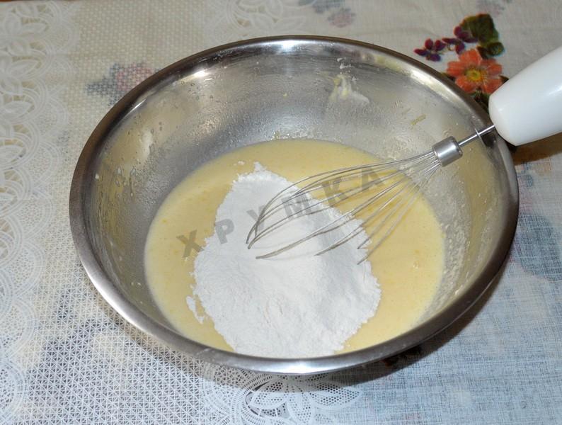 Шаг 8 приготовления Торт сметанный с вишней