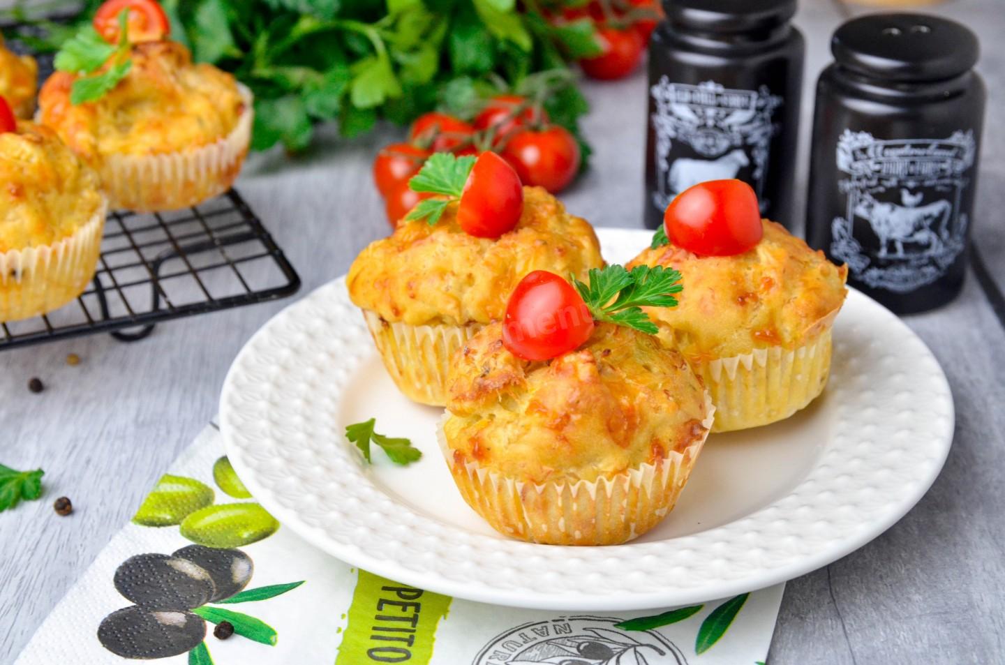 Шаг 10 приготовления Куриные маффины с сыром