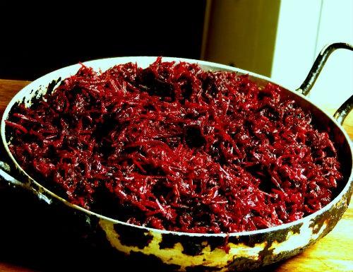 Шаг 4 приготовления Икра из свеклы с томатной пастой