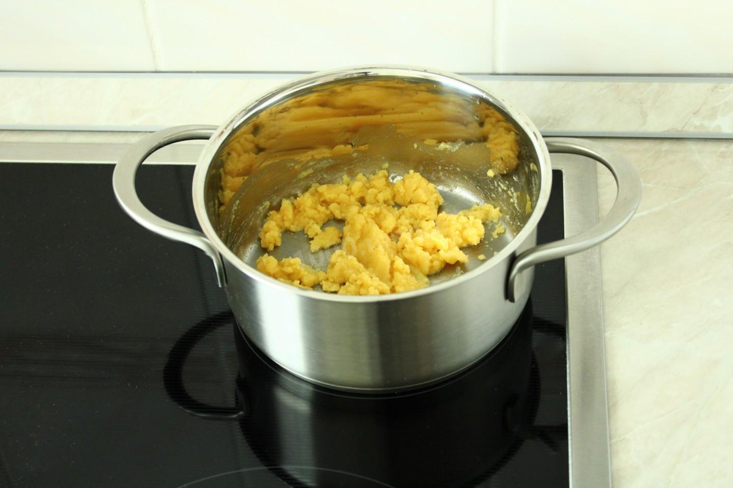 Шаг 6 приготовления Макароны с сыром по американски