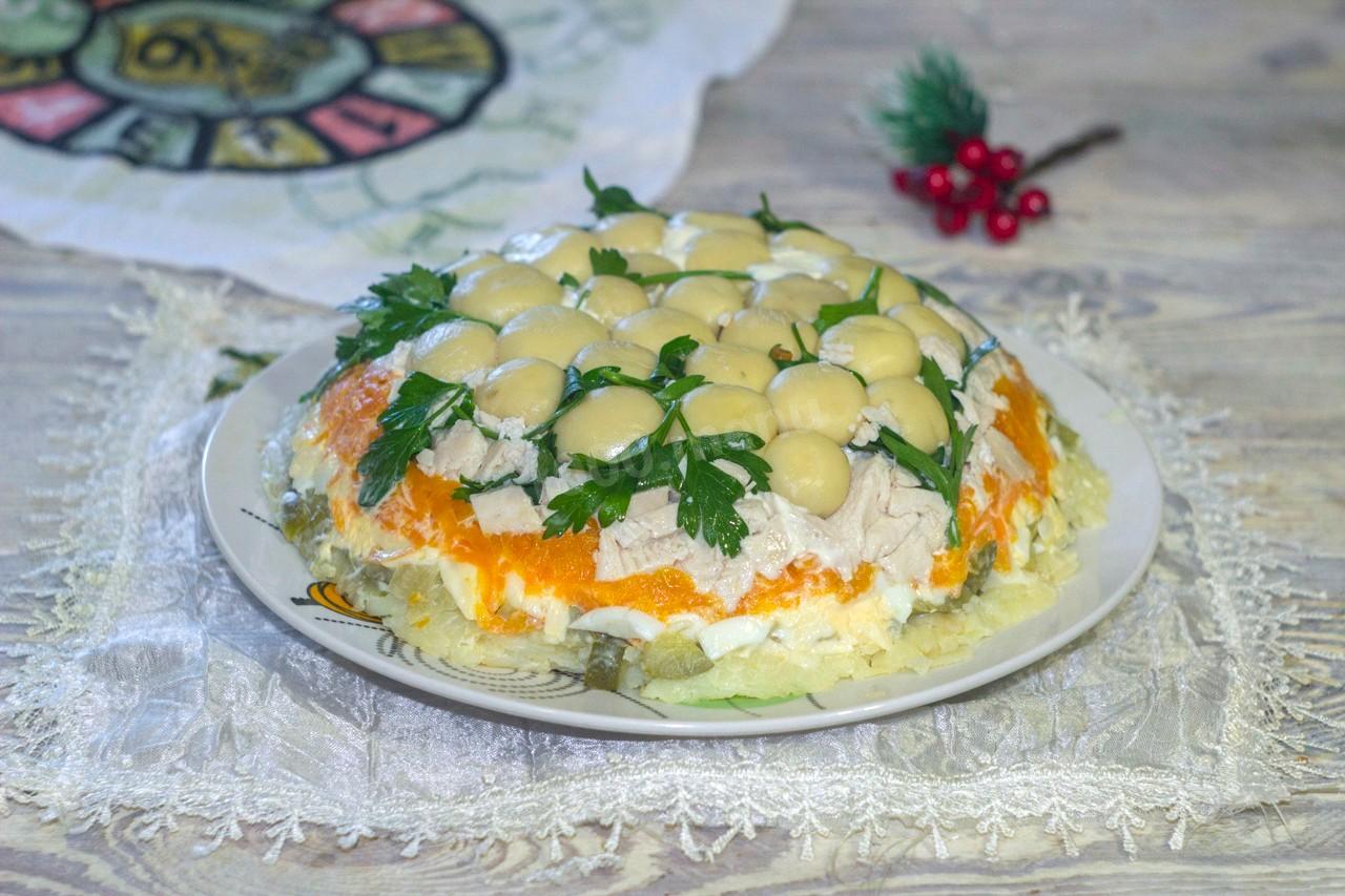 Обложка рецепта Салат Грибная поляна с курицей