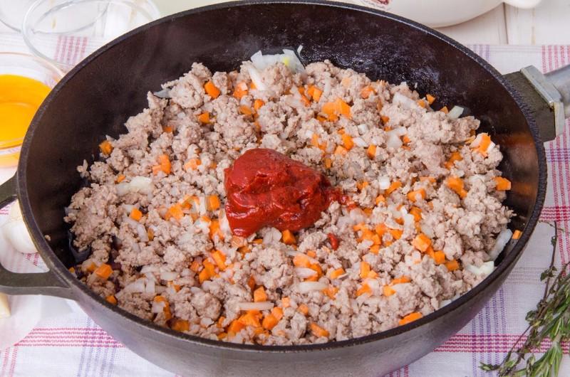 Шаг 6 приготовления Пастуший пирог классический от Гордона Рамзи