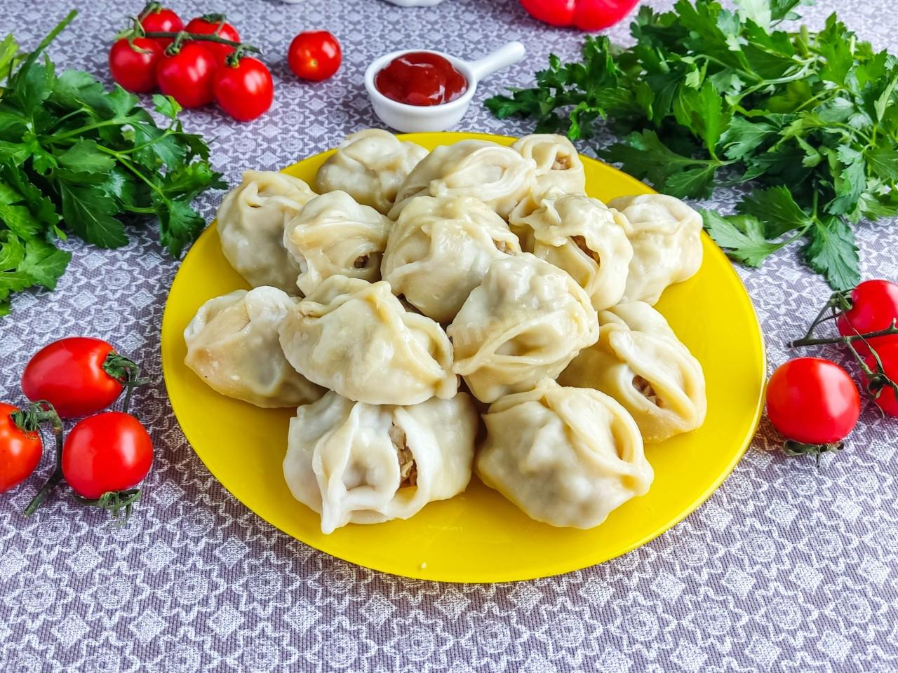 Шаг 12 приготовления Манты с мясом и картошкой сочные