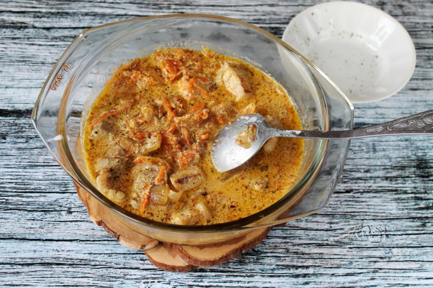Шаг 10 приготовления Тушеная картошка с мясом в сметане