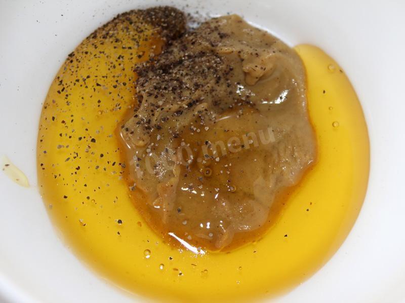Шаг 3 приготовления Курица с медом в духовке
