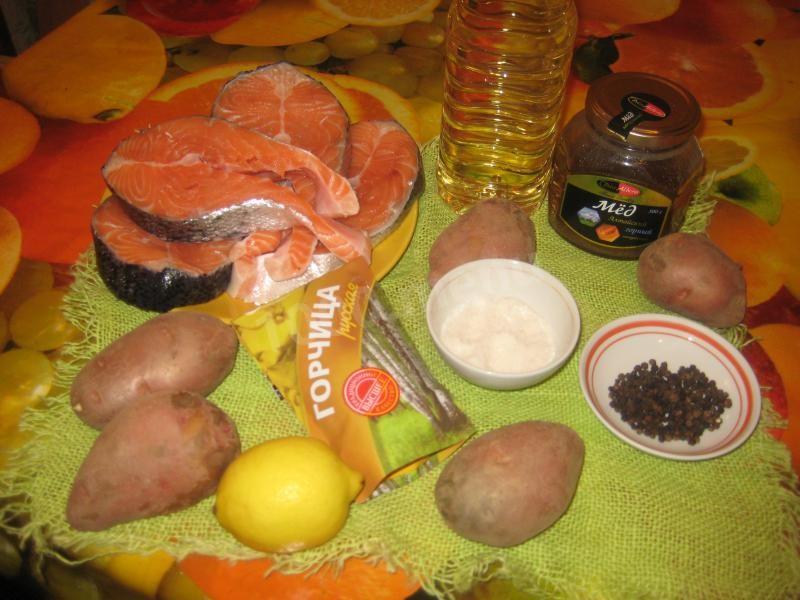 Шаг 1 приготовления Семга в фольге в духовке с картофелем