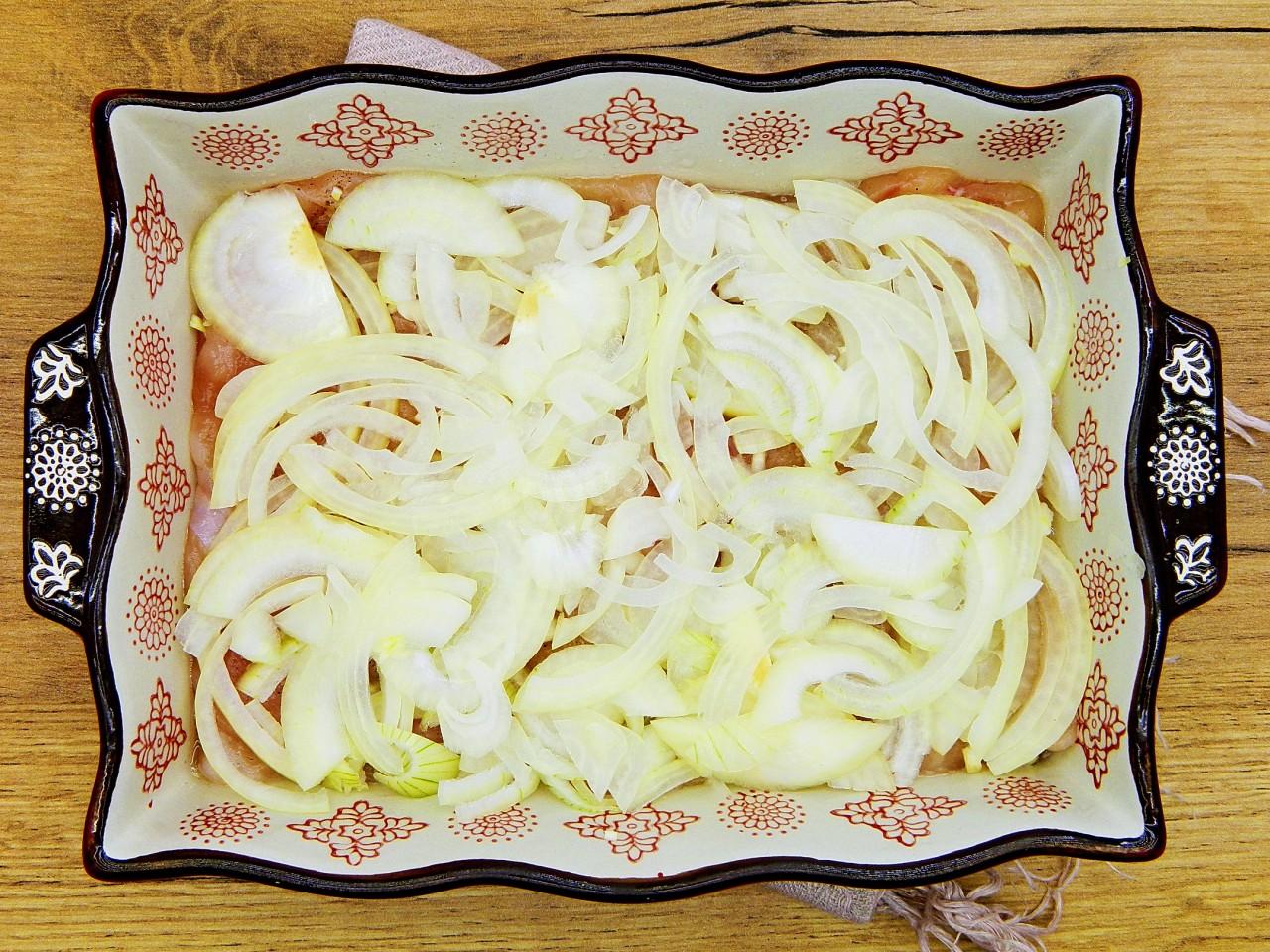 Шаг 5 приготовления Куриное мясо по французски из курицы с грибами в духовке