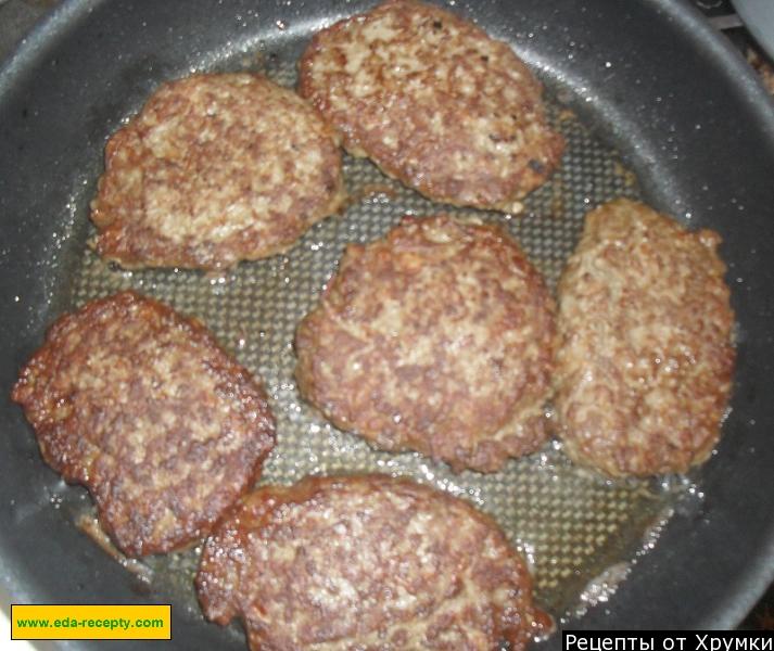 Шаг 6 приготовления Котлеты из свиной печени с крахмалом и рисом