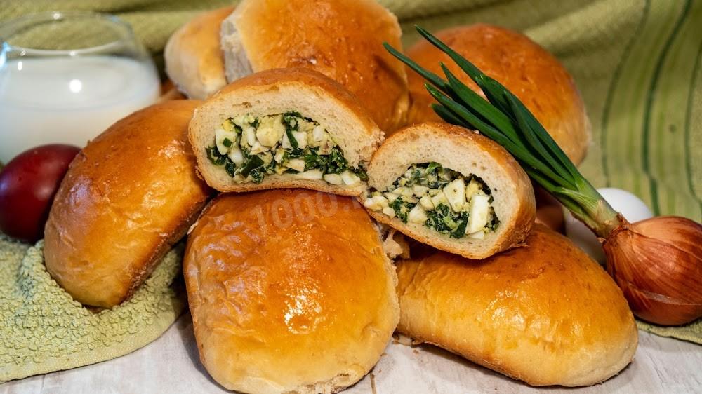 Обложка рецепта Пирожки с куриным яйцом и зеленым луком