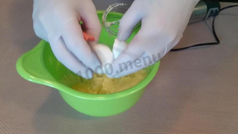 Шаг 2 приготовления Мраморные кексы с шоколадом