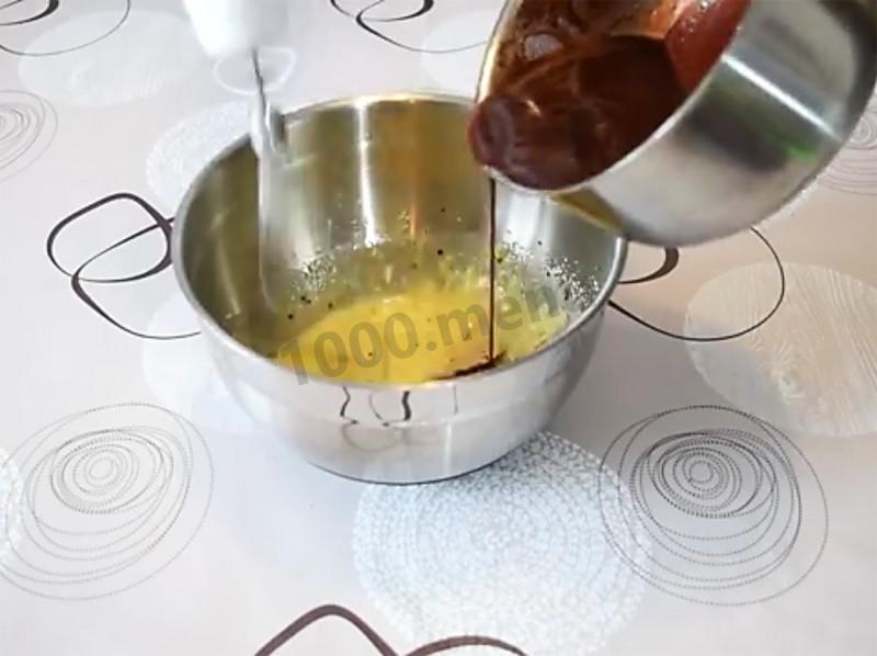 Шаг 4 приготовления Муссовый торт три шоколада на сливках