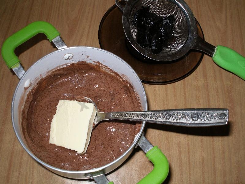 Шаг 7 приготовления Пирог Сумасшедший (Crazy cake) с шоколадной глазурью