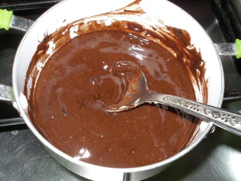 Шаг 9 приготовления Пирог Сумасшедший (Crazy cake) с шоколадной глазурью