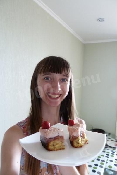 Шаг 8 приготовления Торт с маскарпоне и клубникой