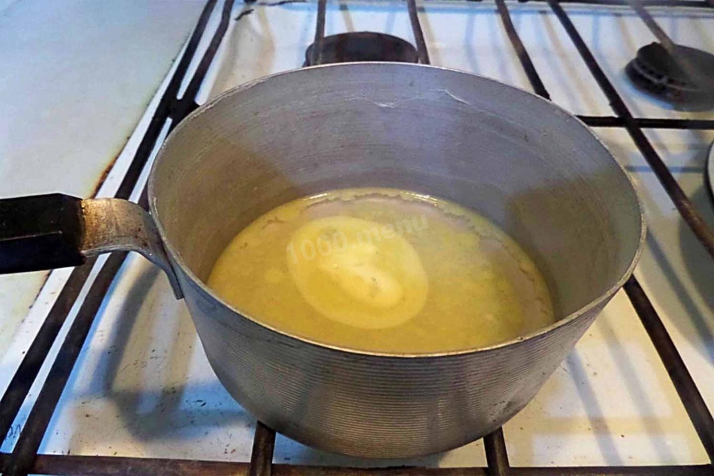 Шаг 6 приготовления Торт с начинкой из бананов