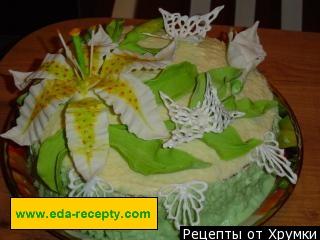 Шаг 10 приготовления Торт Каприз с маком и орехами с цветами