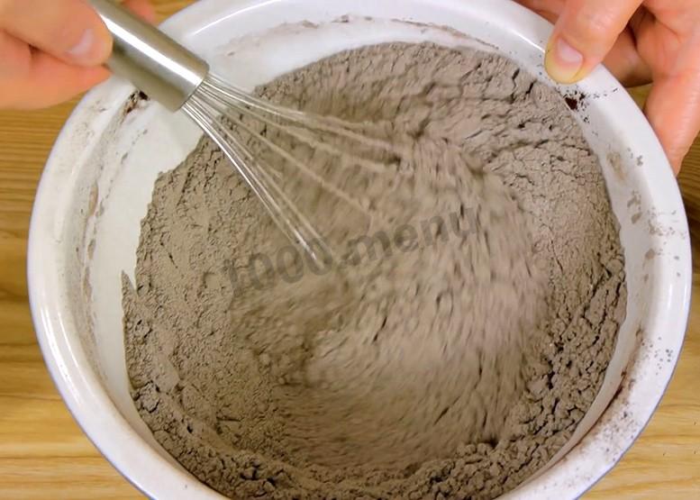 Шаг 1 приготовления Торт Вупи Пай со сметанным кремом и помадкой